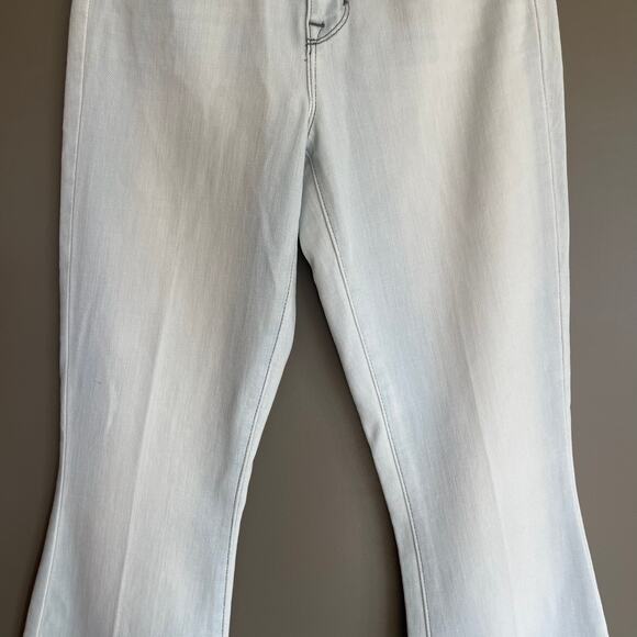 NWT L'Agence Bell High Rise Flare Bleach Down Size 25 Light Blue Stretch Denim - Picture 6 of 16